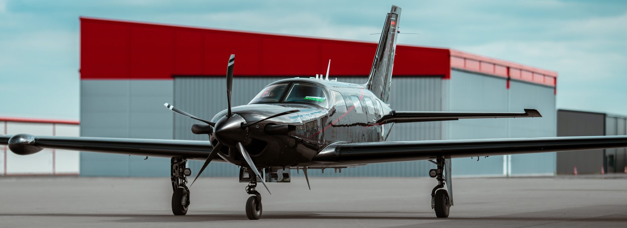 Piper PA 46 M600/SLS Blackout Package